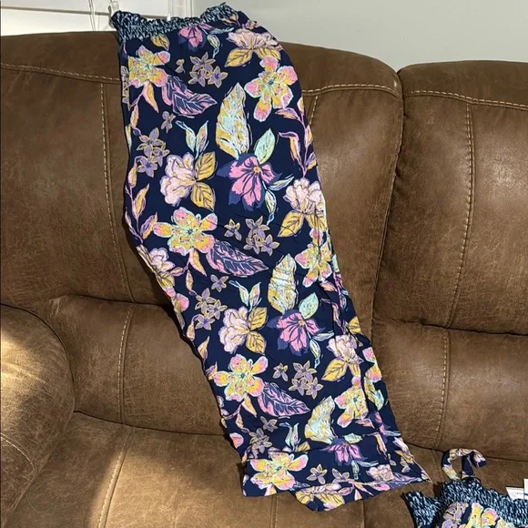 Floral Print Pajama Pants - Picture 3 of 4